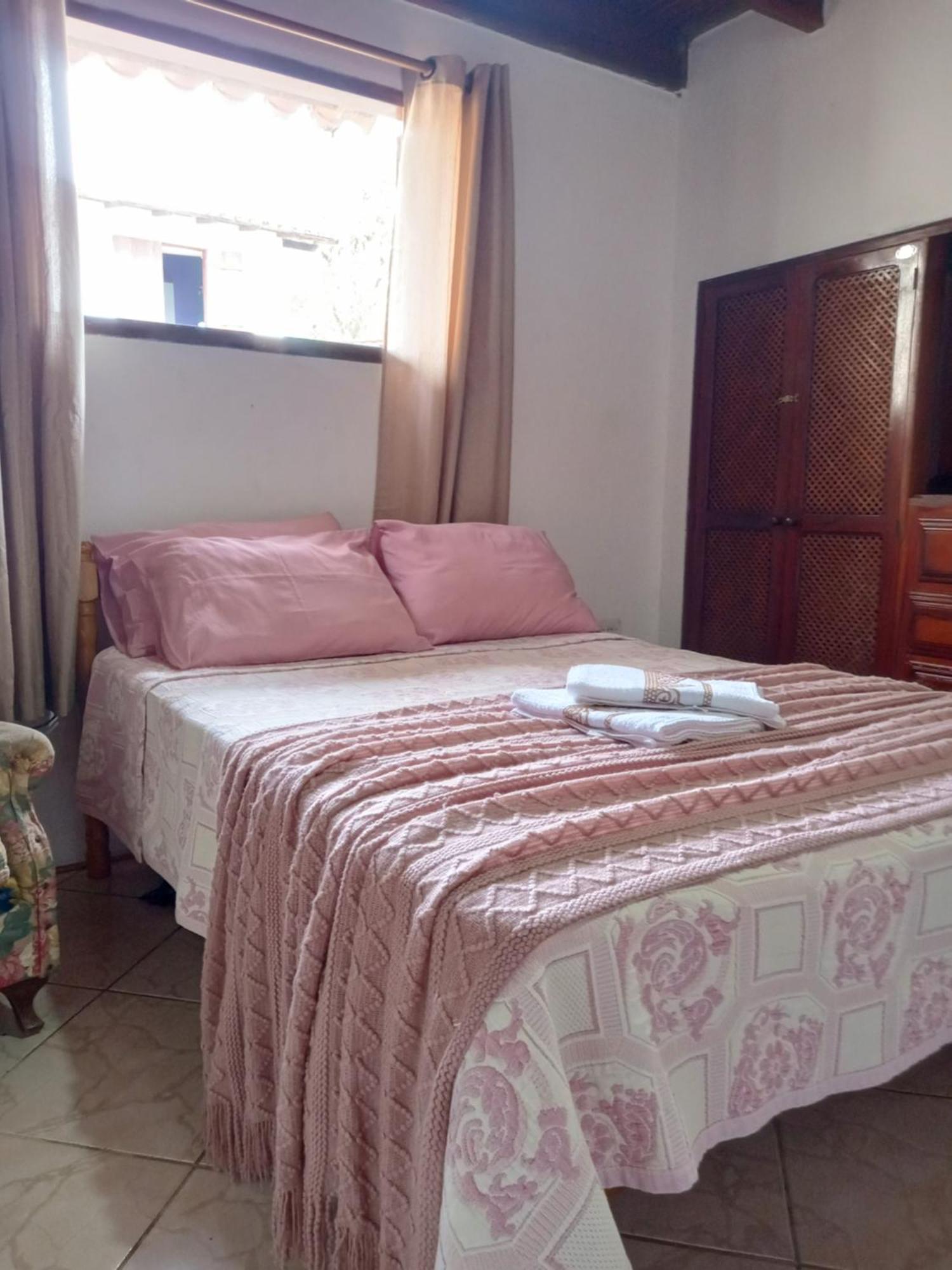 Hostel Embauba Парати Стая снимка
